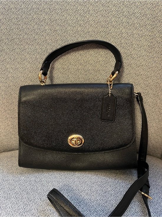 Coach Handbags - 💗COACH Tilley Cross-body Top Handle Twist Lock Gold hardware Leather bag
